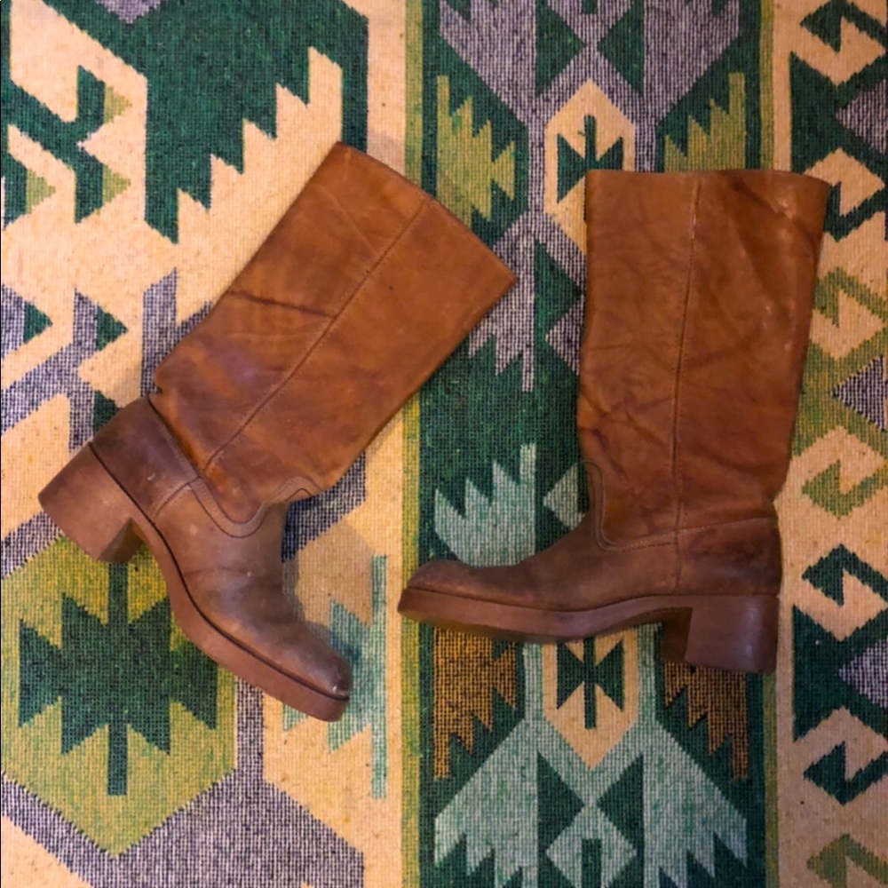 Perfectly worn leather boots unbranded